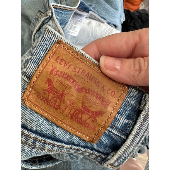 Levis White Oak Cone Denim Light Medium Wash Button Fly Distressed Slim Leg Jean - Picture 13 of 16